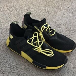 Adidas Kids Sneakers in Black and Yellow